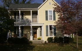 Homeplace Bed And Breakfast 2*